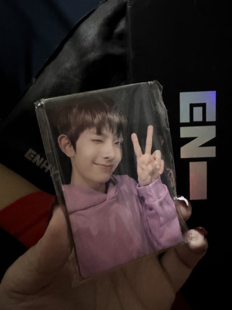 ENHYPEN Official Lightstick Version 1 Complete Inclusions (Category: K-Wave Merchandise) located in Quezon City. Submitted by lasqty (Listing ID 1464648346, Image 2). Description: - Official ENHYPEN Lightstick - Bluetooth connectivity - Complete Inclusions - Used only once (during feb 2023 concert) - Bought and used it on the concert for ₱2,xxx - Great for ENHYPEN concerts and fan displays - Feel free to ask any questions!.