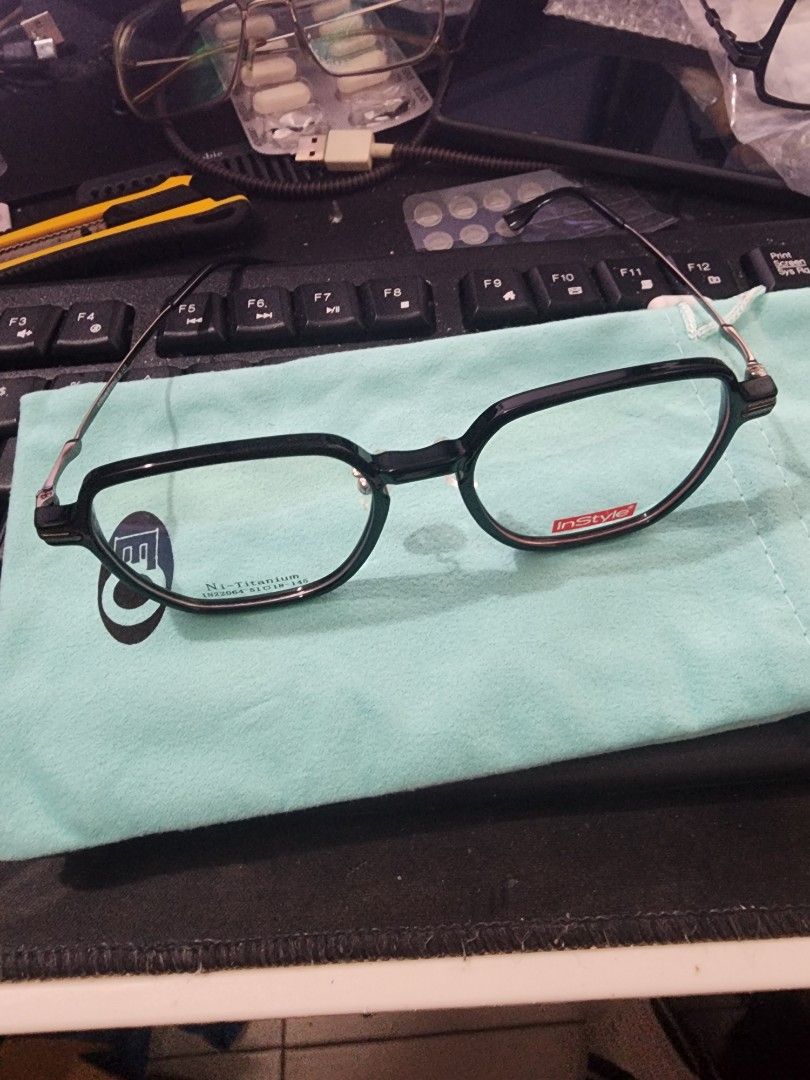 EO Executive Optical InStyle Square Frame Eyeglasses Black (Category: Sunglasses & Eyewear) located in Quezon City. Submitted by cosmic_xhenon (Listing ID 1464740572, Image 2). Description: FOR ONLY 999 PESOS ORIGINAL SRP IS 1599. (Discounted Price na po yan) CHECK RECEIPT. BRAND NEW PO ITO REPLACEABLE LENS SELLING EO Executive Optical InStyle Square Frame Eyeglasses For Men and Women, UNISEX COLOR: BLACK RFS: CHANGE OF PLAN SA FRAME MEET UPS SM 