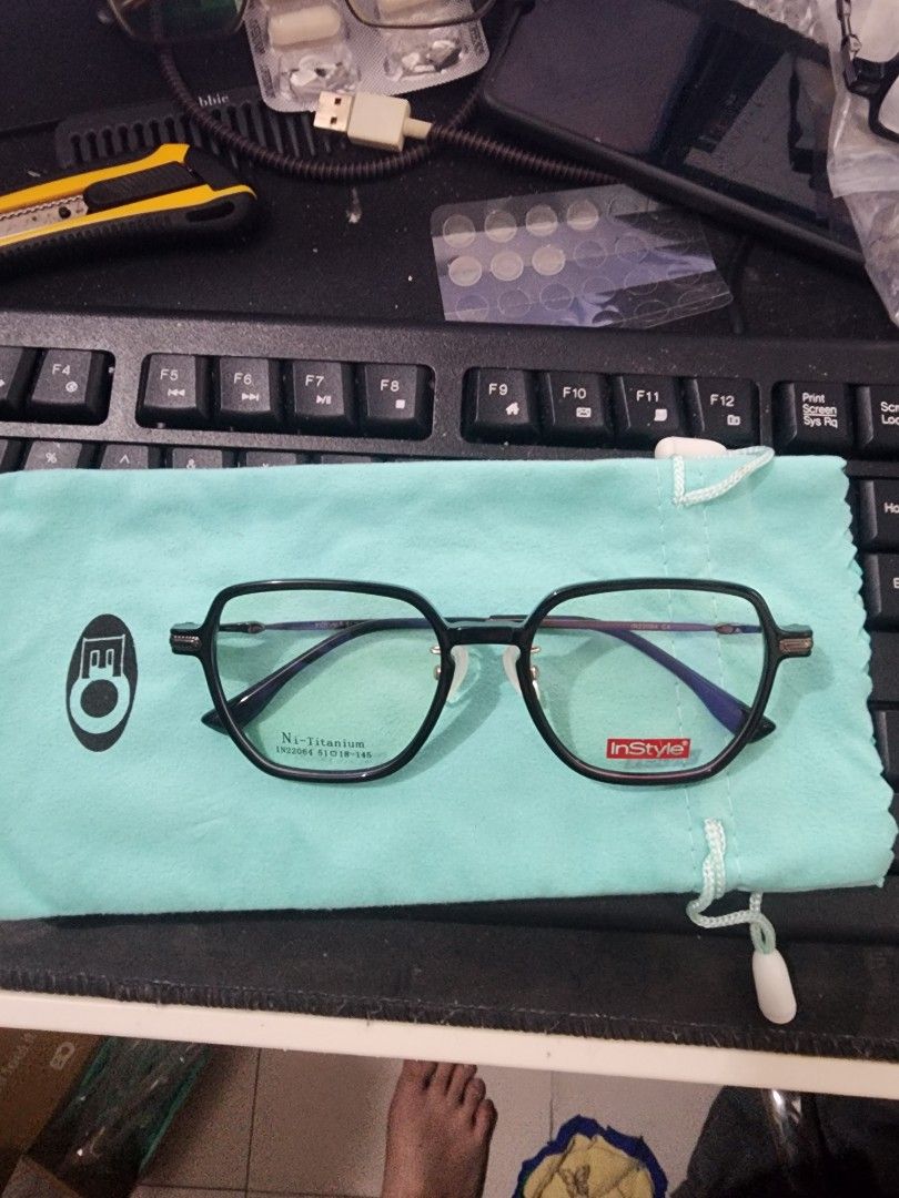 EO Executive Optical InStyle Square Frame Eyeglasses Black (Category: Sunglasses & Eyewear) located in Quezon City. Submitted by cosmic_xhenon (Listing ID 1464740572, Image 1). Description: FOR ONLY 999 PESOS ORIGINAL SRP IS 1599. (Discounted Price na po yan) CHECK RECEIPT. BRAND NEW PO ITO REPLACEABLE LENS SELLING EO Executive Optical InStyle Square Frame Eyeglasses For Men and Women, UNISEX COLOR: BLACK RFS: CHANGE OF PLAN SA FRAME MEET UPS SM 