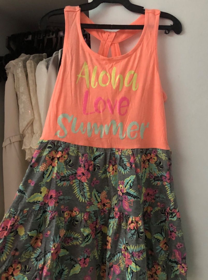 [F] Epic Threads - Aloha summer floral dress (Category: Babies & Kids Fashion) located in San Juan City. Submitted by ttanmien (Listing ID 1464607901, Image 1). Description: ⚜️✨⚜️✨⚜️✨⚜️✨⚜️✨⚜️ 💁🏻‍♀️SELLING PRICE: ₱300 Original Price: Above ₱2,000 💁🏻‍♀️Size: Width x Length = 16 inch x 30 inch Armpit to armpit (width measurement) Shoulders to bottom (length measurement) Tag size: XL (May fit kids/teens/adult from 8 years old & above depending on