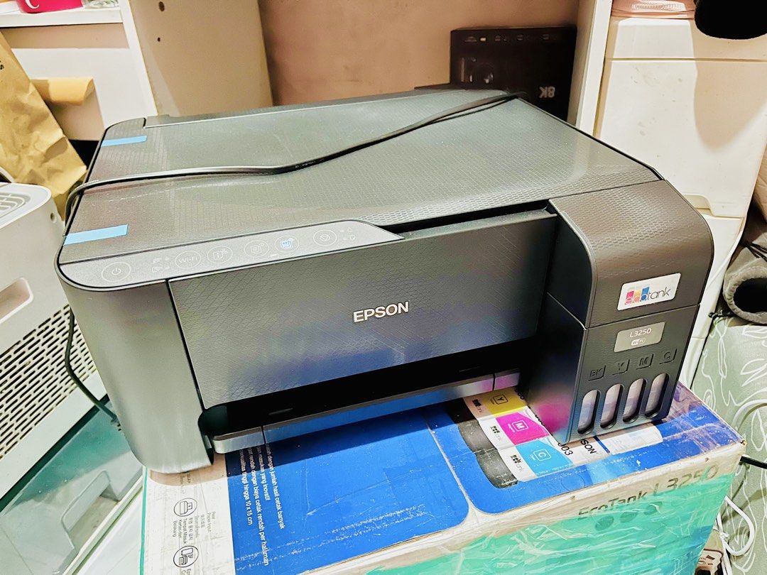 Epson Printer L3250 Print Copy Scan WiFi (Category: Printers, Scanners & Copiers) located in Manila. Submitted by chinny.yhan (Listing ID 1464621266, Image 2). Description: Good as new. With Epson Service Center.