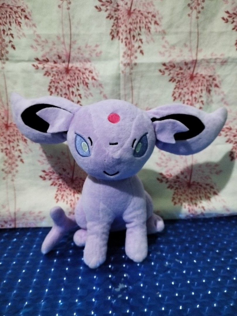 Espeon Pokemon Plush Stuffed Toy (Category: Plushies & Soft Toys) located in Bais. Submitted by oliver34 (Listing ID 1464712300, Image 1). Description: -10 inches - No tag.