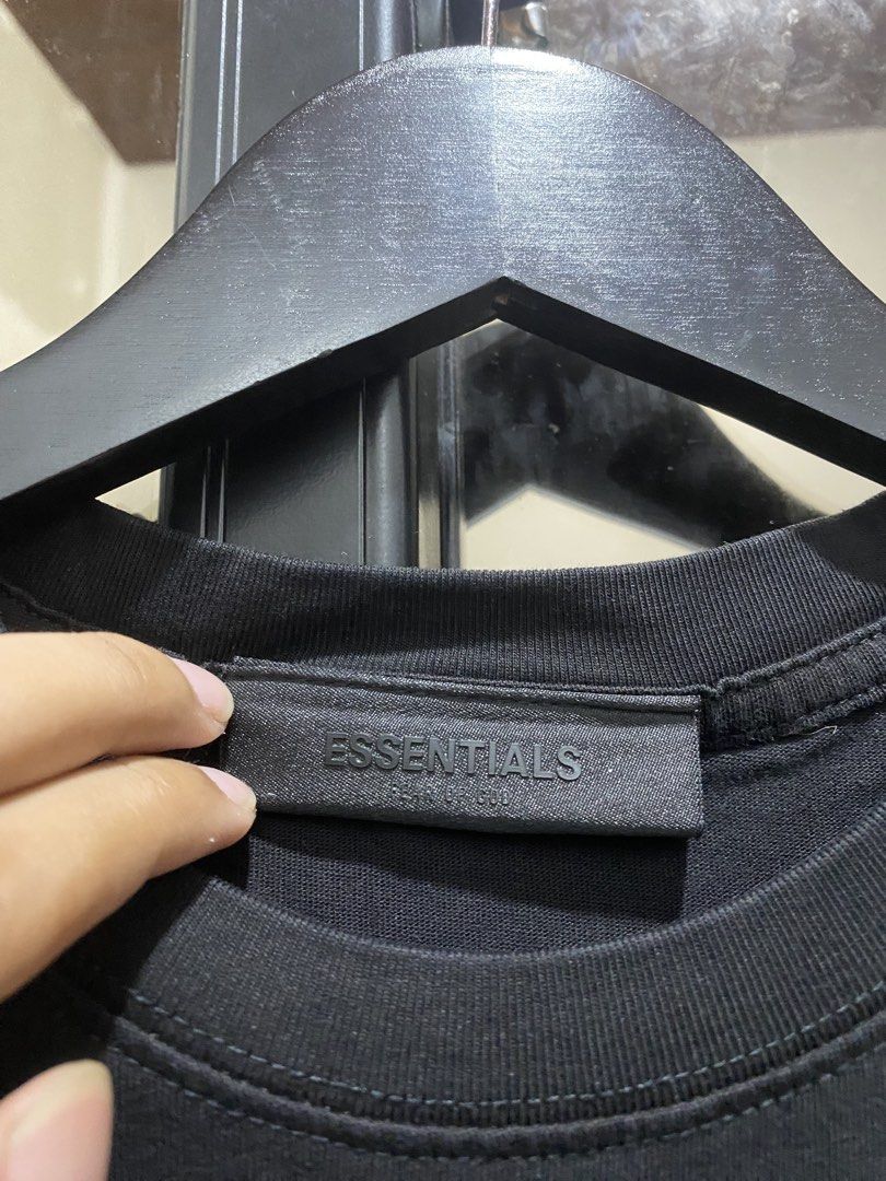 Essentials (Category: Tshirts & Polo Shirts ) located in Manila. Submitted by vizcarrach03925 (Listing ID 1464714403, Image 3). Description: .