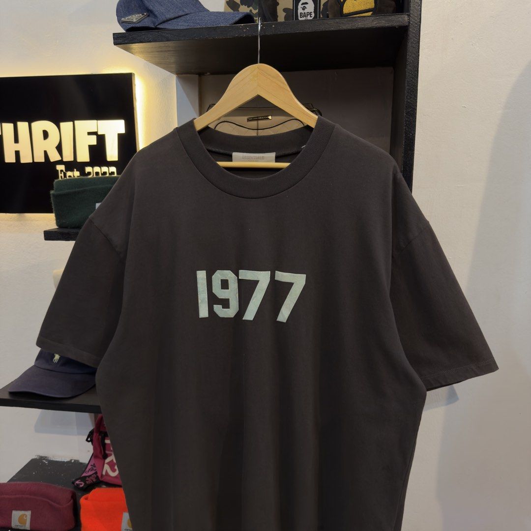 Essentials 1977 Shirt (XL) (Category: Tshirts & Polo Shirts ) located in Manila. Submitted by jerichomal82553 (Listing ID 1464745656, Image 2). Description: Essentials 1977 Shirt 26 by 30.5 Good Condition Complete Tags Minimal Issue .