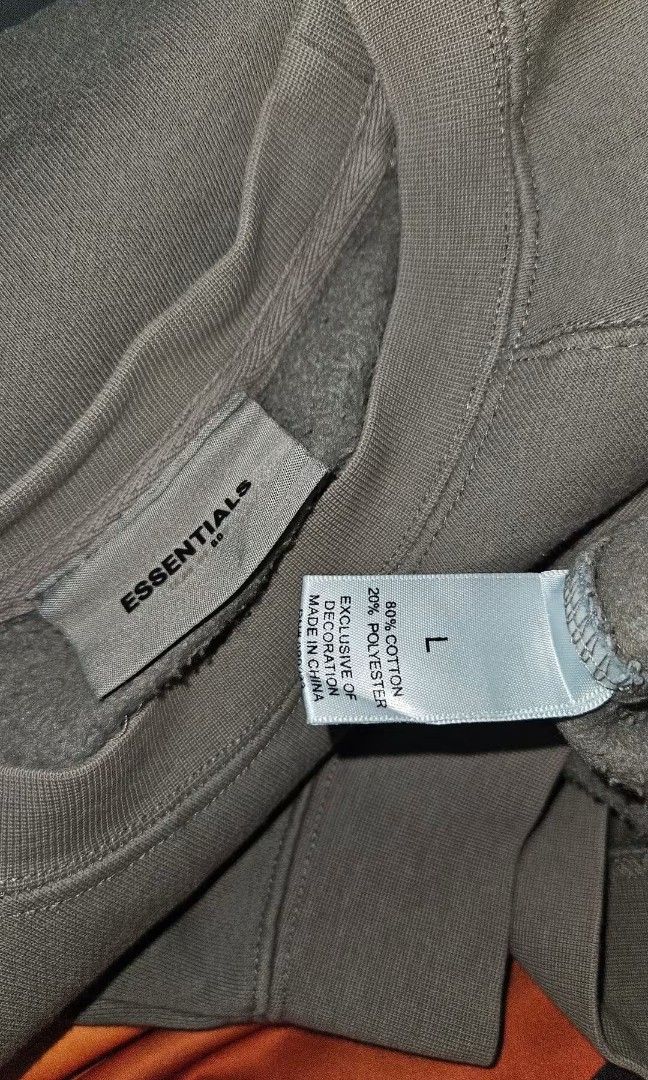 ESSENTIALS FEAR OF GOD (Category: Coats, Jackets and Outerwear) located in Dipolog. Submitted by marcs_thrift (Listing ID 1464609341, Image 2). Description: ESSENTIALS FEAR OF GOD 25x28 NO ISSUE GOOD AS NEW.