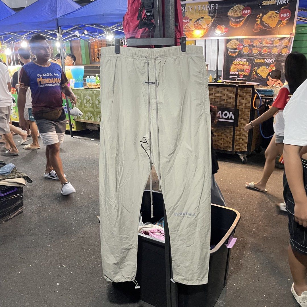 Essentials FOG Woven Pants (Category: Activewear) located in Cebu City. Submitted by looted.goods (Listing ID 1464715113, Image 1). Description: 32-34x43 Hem 9.
