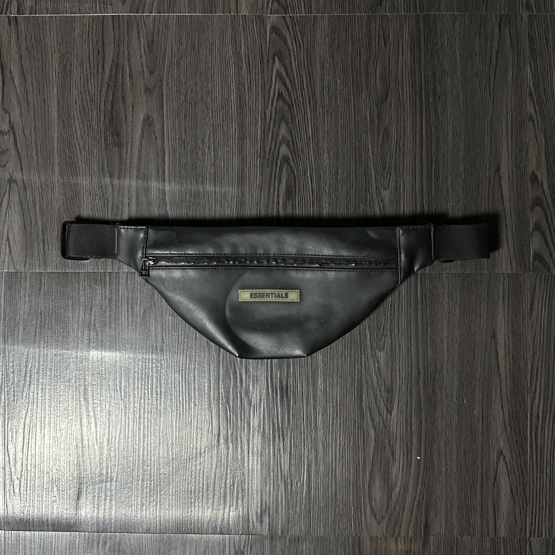 ESSENTIALS WATERPROOF BELT BAG (Category: Sling Bags) located in San Jose del Monte. Submitted by xanthrift2.0 (Listing ID 1464665247, Image 1). Description: ESSENTIALS WATERPROOF BELT BAG color rate: 9/10 dimes: 11W x 6L ₱799 .