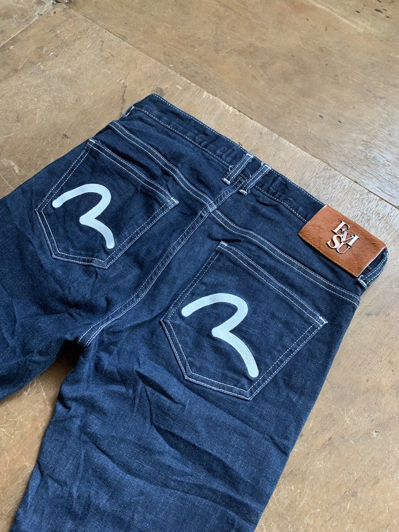 Evisu Slim Fit (Category: Clothes Drying Rack) located in Bacolod City. Submitted by d_archives (Listing ID 1464744568, Image 3). Description: Evisu Slim Fit 30 Waist 38 Length 7 Leg Op Like New 10/10 No Issue.