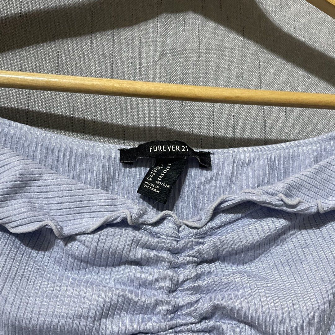 F21 Offshie (Category: Others Tops) located in Davao. Submitted by threadellebyhazel_davao (Listing ID 1464756367, Image 2). Description: Used twice Details: 🌸 No when worn 🌸 Davao City 🌸 Shipping only - buyer will cater the shipping fee 🌸 Gcash-Maya-Bank transfer only.