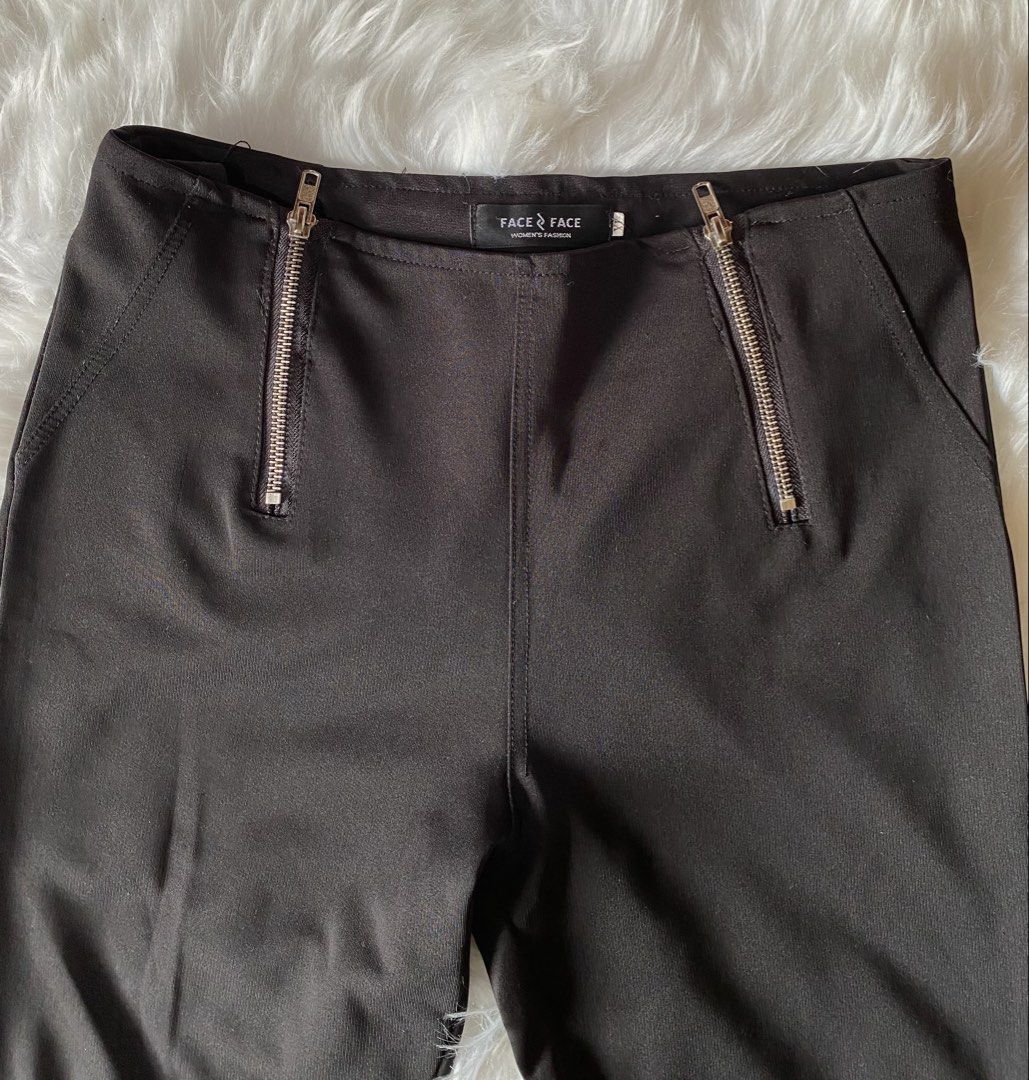 Face & Face Black Pants with Double Zip Detail (Category: Jeans) located in Baguio. Submitted by royalriver17 (Listing ID 1464602353, Image 1). Description: Size 28 - Brand: Face & Face - Color: Black - Style: High-waisted, Slim fit - Features: Two zip details at the front - Versatility: Perfect for dressing up or down - Material: Comfortable.