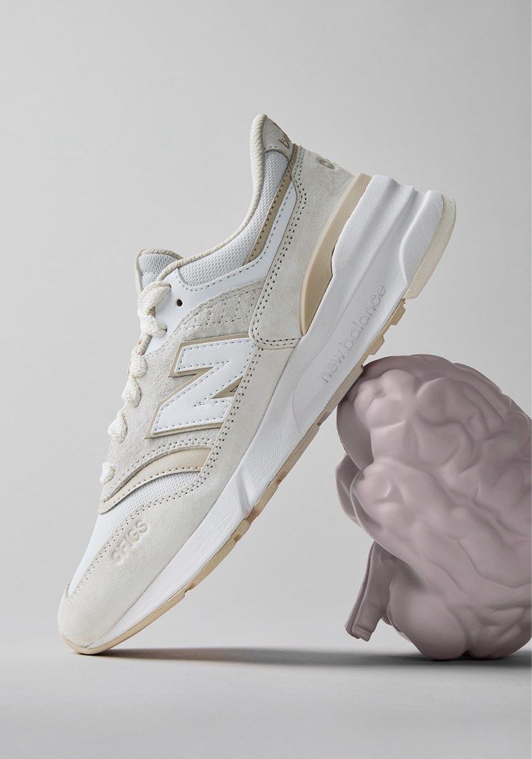 FIGS New Balance 997R (Category: Sneakers) located in Manila. Submitted by ellejin (Listing ID 1464570929, Image 1). Description: Used less than 10 times US women 9.5 US men 8 No box.