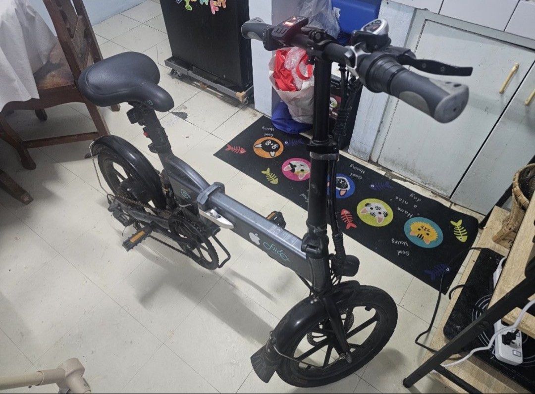 FIIDO D2S Folding Electric Bike (Category: Bicycles) located in Quezon City. Submitted by madkila (Listing ID 1464675924, Image 1). Description: Selling my FIIDO D2S Folding Electric Bike. ✅ 250W Brushless Motor ✅ 36V 7.8Ah Lithium-ion Battery ✅ 280.8Wh Battery Capacity ✅ Foldable Design – easy to store/transport ✅ 16” Wheels ✅ Shimano 6-Speed Gears ✅ Front & Rear Disc Brakes ✅ Electric Assist + Pedal Mode ✅ Front Suspension ✅ Built-in Front & Re
