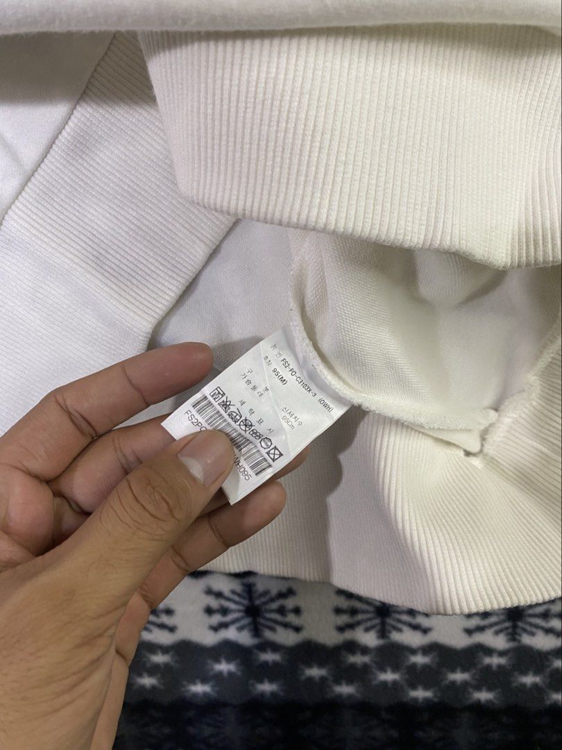 Fila (Category: Coats, Jackets and Outerwear) located in General Santos City (Dadiangas). Submitted by nokkie_thrift (Listing ID 1464656339, Image 3). Description: Fila Excellent condition Dimes 19x27 No issue.