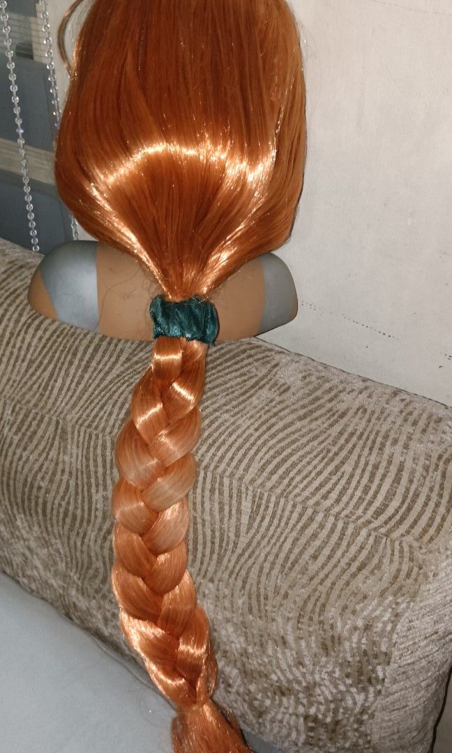 Fiona Shrek Costume & Wig (Category: Evening dresses & gowns) located in Pasig City. Submitted by heidedieh (Listing ID 1464588778, Image 2). Description: Large on tag length 56 inches Bust 40 waist 36 Wig ( frizzy front part) length 27 inches.