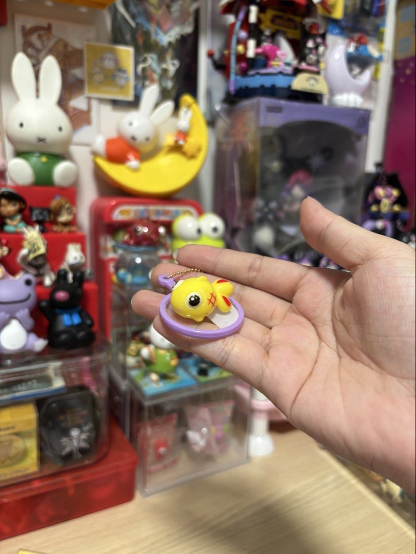 Fish Keychain (Category: Other Merchandise) located in Caloocan City. Submitted by meowietrinkets (Listing ID 1464749574, Image 1). Description: .