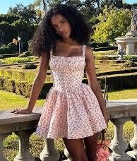 Floral mini dress (Category: Dresses) located in Cordova. Submitted by thedecluterrer (Listing ID 1464697883, Image 1). Description: .