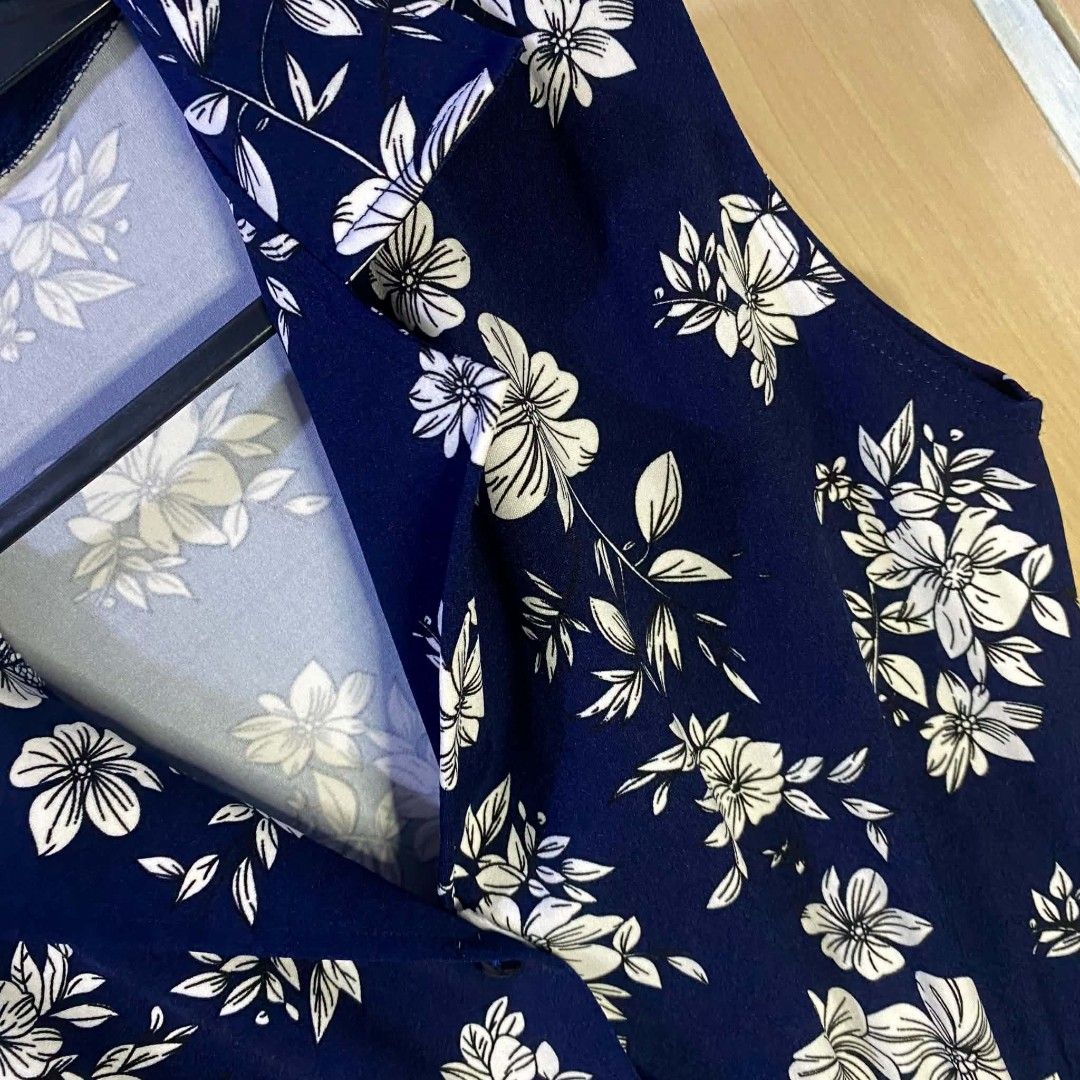 Floral Romper (Category: Rompers) located in Las Pinas. Submitted by modemnl (Listing ID 1464738208, Image 3). Description: Size: Freesize | Color: Navy A pretty and feminine floral romper made from soft, comfortable fabric. Lightweight and easy to wear, perfect for warm days, casual outings, vacations, or weekend looks. -Soft and comfortable fabric -Lovely floral print -Lightweight and easy to wear -Easy to pair with sandals, sneakers, or flats 