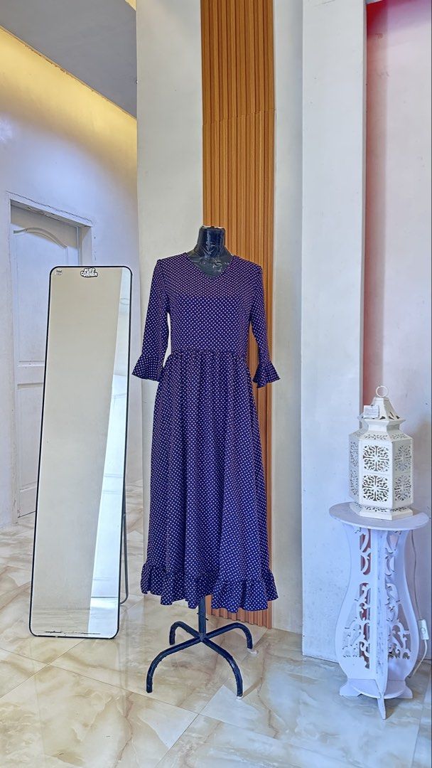 flower printed dress (Category: Dresses) located in Zamboanga. Submitted by daisy_dresses (Listing ID 1464766057, Image 1). Description: Pre-loved dress in good condition. Lightly used and well cared for. Stylish and comfortable, perfect for casual outings, dates, events, or everyday wear. No major flaws or damages. Please check the photos for the actual condition and details. 📌 Pre-loved item 📌 Lightly used 📌 Good condition 📌 PHP 350 📌 Ship