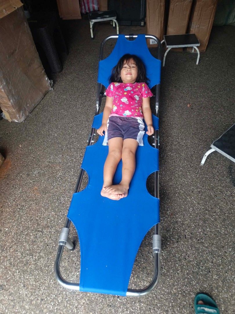 Foldable stretcher (Category: Medical Supplies & Tools) located in Manila. Submitted by cattleyaro61723 (Listing ID 1464578614, Image 1). Description: we accept bulk orders brandnew affordable onhand negotiable good quality and condition open for pick up and delivery high quality we also sell many medical supplies call me 09268225723 cod,gcash,bank transfer lifetime time free service.