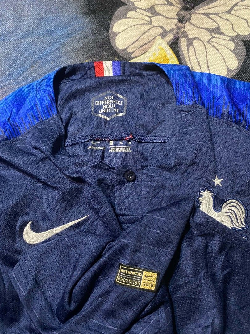 FOOTBALL JERSEY (Category: Activewear) located in Quezon City. Submitted by thrift.sta (Listing ID 1464660795, Image 3). Description: excellent no issue 29x21 499+sf.