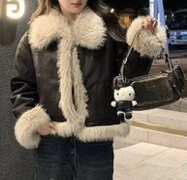 For Rent Black Jacket with Fur Trim (Category: Coats, Jackets and Outerwear) located in Malabon City. Submitted by spamwithegg (Listing ID 1464674531, Image 1). Description: DM FOR DETAILS - 3 days - Free rent for a black scarf - Super cozy black faux leather jacket - Fluffy cream fur trim on collar, cuffs, and front opening - Cropped style, ideal for layering - Versatile: pairs well with jeans or skirts - Perfect for cooler weather.