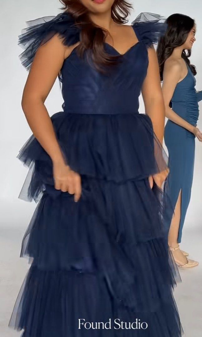 FOR RENT Tule Navy Gown (Category: Evening dresses & gowns) located in Davao. Submitted by declutteredtrinkets (Listing ID 1464659806, Image 2). Description: FOR RENT DAVAO ONLY BUST: 351/2" WAIST: 31" HIPS: 35" LENGTH: 45".