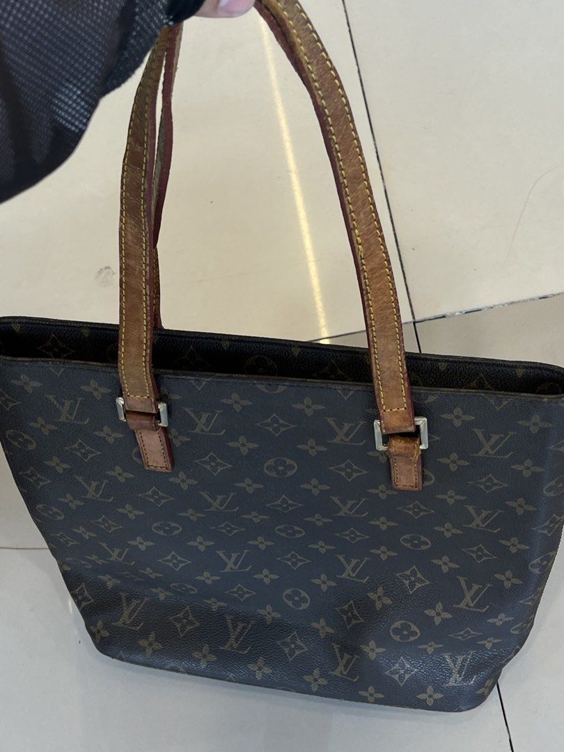 FOR SALE (Category: Luxury Bags & Wallets) located in Bulacan. Submitted by sef19 (Listing ID 1464603189, Image 2). Description: LV CABAS MEZZO - condition : excellent price : 2,580.