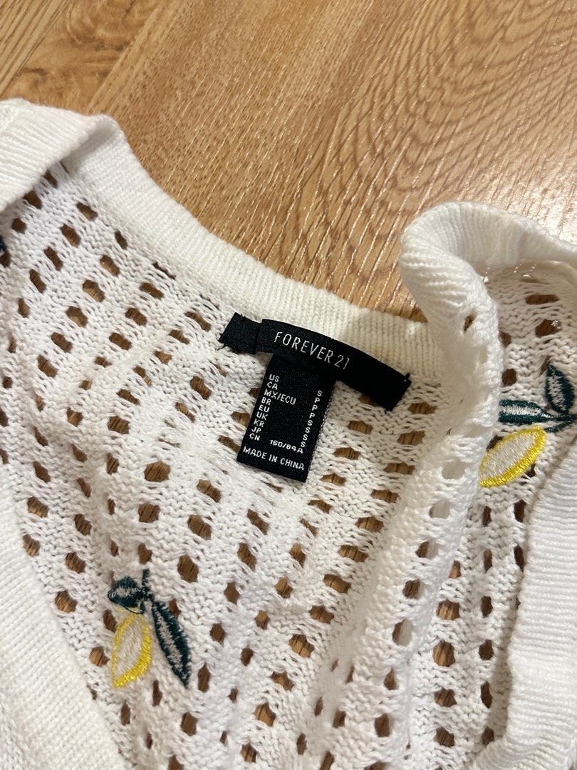 [FOREVER 21] hollow knitted lemon jacket (Category: Coats, Jackets and Outerwear) located in Cainta. Submitted by m4tchyyy (Listing ID 1464658348, Image 2). Description: 🍀 mode of payment: gcash or bdo 🍀 mode of delivery: j&t express, ggx, or same day delivery within metro manila feel free to inquire! 🩷.