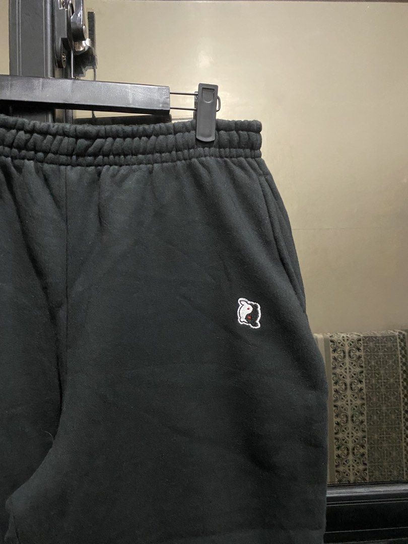 FR2 (Category: Joggers) located in Manila. Submitted by vizcarrach03925 (Listing ID 1464717732, Image 3). Description: .