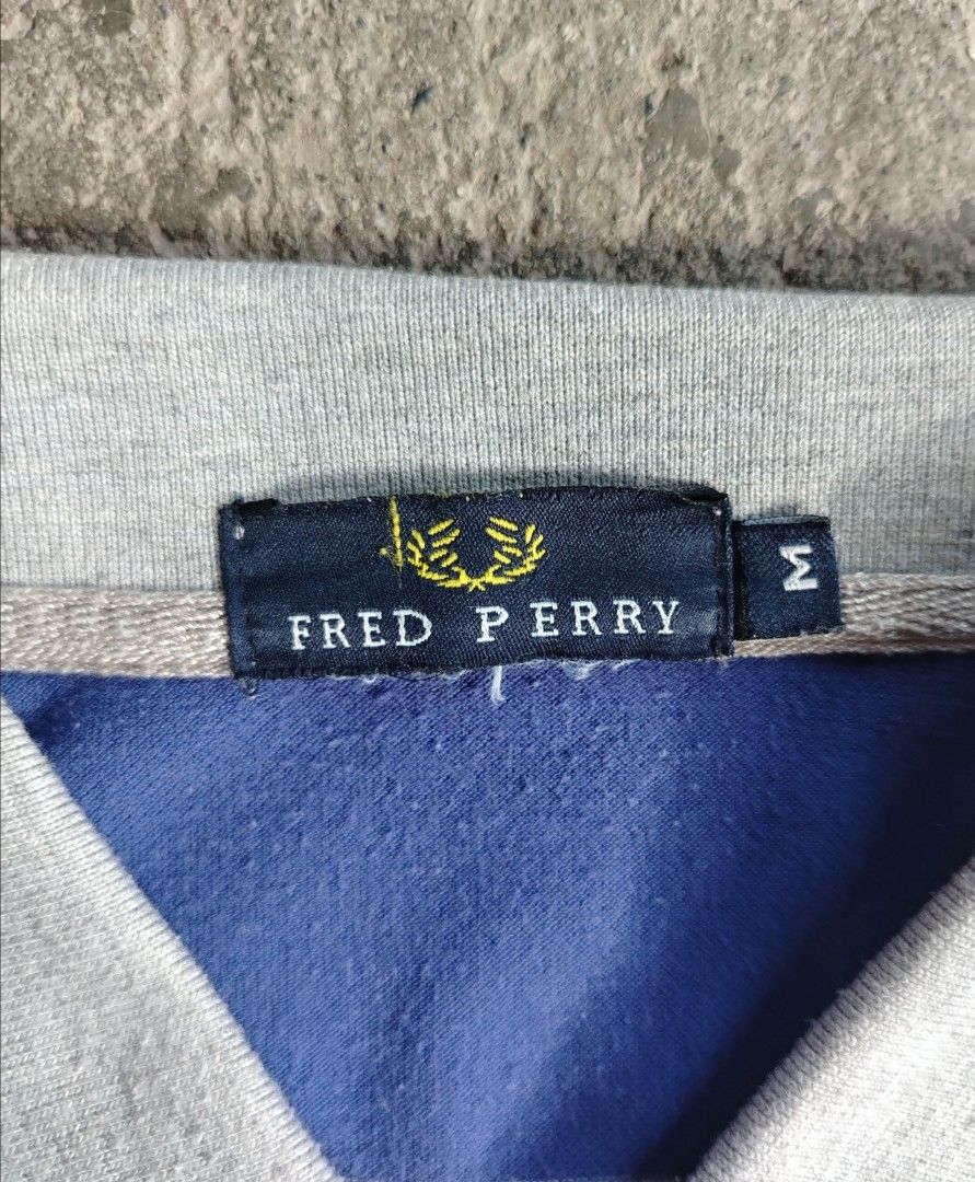 Fred Perry Relaxed Striped Polo shirt (Category: Tshirts & Polo Shirts ) located in Muntinlupa City. Submitted by lokalthriftco. (Listing ID 1464589844, Image 3). Description: Size M Minimal Lints, Pinholes, Stains Need wash Good condition.