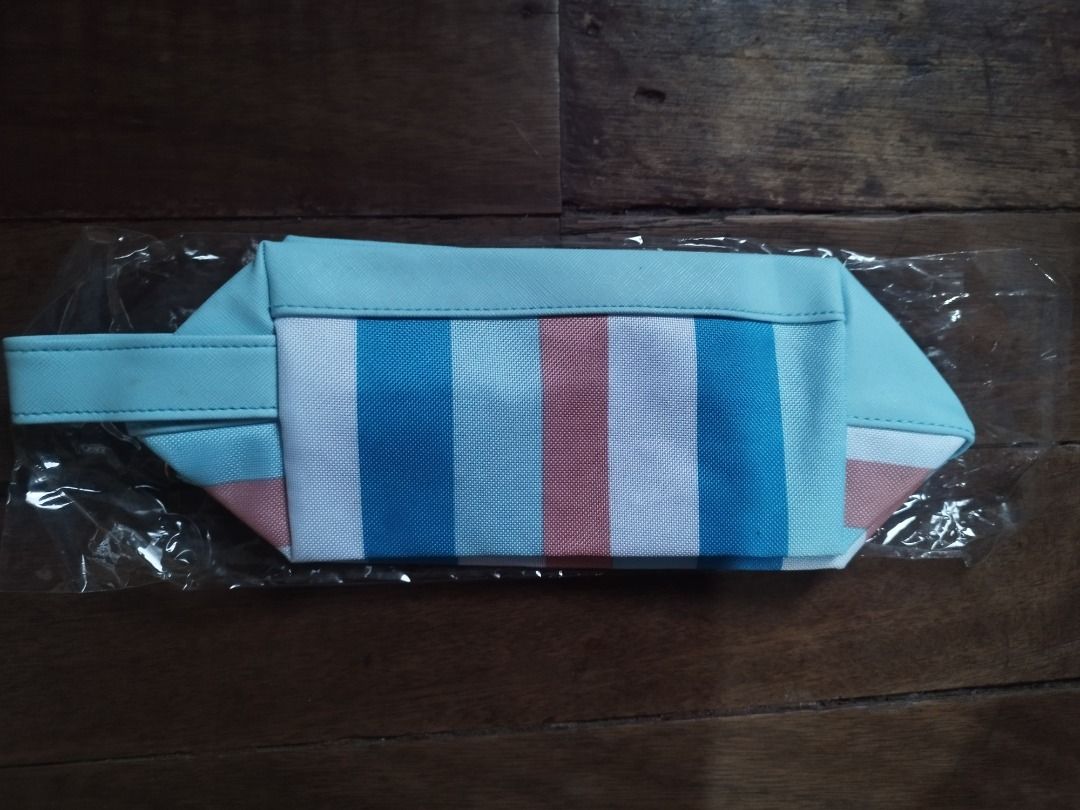 Fresh Stripes Pouch (Category: Purses & Pouches) located in Cavite. Submitted by plorb (Listing ID 1464589734, Image 2). Description: Fresh Stripes Pouch Brand: Avon Condition: New, unused ₱200.