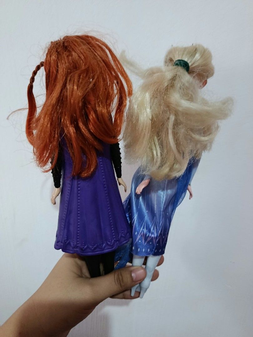 Frozen Doll Elsa and Anna Bundle (Category: Plushies & Soft Toys) located in Dagupan City. Submitted by gentlemountain-afad44 (Listing ID 1464608082, Image 2). Description: .