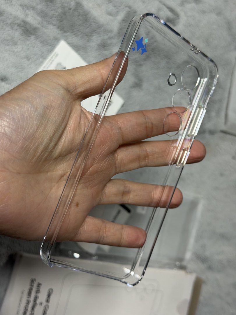galaxy s24 ar film case kit (Category: Cases & Sleeves) located in Sablan. Submitted by gongonshelley12 (Listing ID 1464577430, Image 2). Description: 150 only GALAXY S24 AR FILM CLEAR CASE KIT CASE & SCREEN PROTECTOR NA PO SA ISANG SET BRAND NEW.