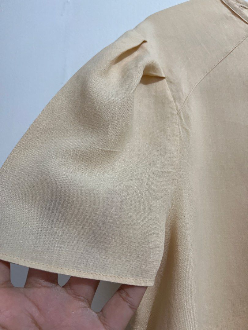 ‼️Sale‼️Gamgak Korea linen blouse (Category: Blouses) located in Las Pinas. Submitted by gaeley (Listing ID 1464581078, Image 2). Description: super pretty b: 21" armpit to armpit l: 24".