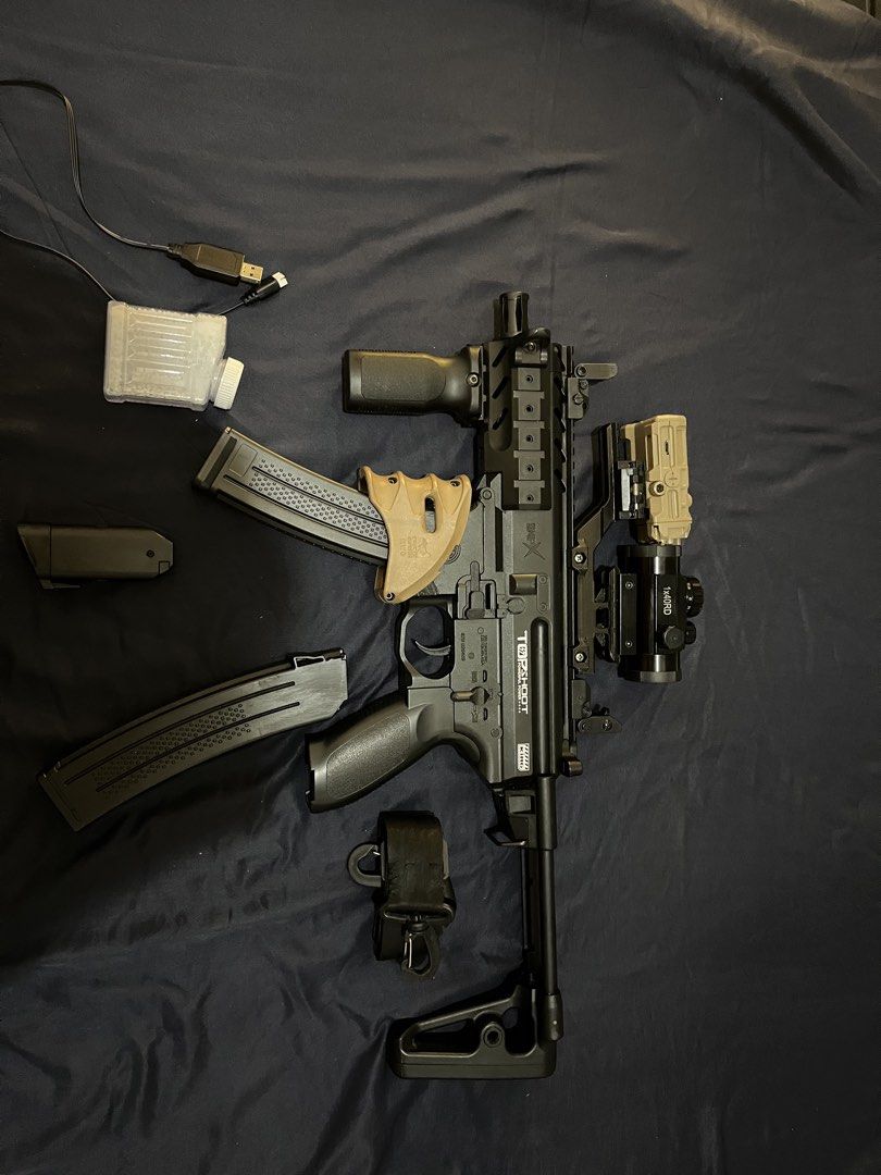 Gel Blaster "Sig Sauer MPX" (Category: Action & Battle Toys) located in Manila. Submitted by westbridge007 (Listing ID 1464688901, Image 3). Description: MPX Gel Blaster Condition: Like New Used but well-maintained. Selling because I no longer use it. Includes: • MPX gel blaster • Magazine • Battery • Charger • Other included accessories •Gel Bullets Notes: • Cosmetic condition shown in photos • Please check all included items before purchase Iss