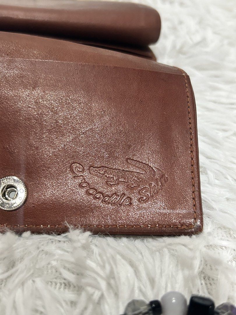 Genuine Crocodile Wallet (Category: Wallets & Card holders) located in Pasig City. Submitted by minminreyn (Listing ID 1464633197, Image 3). Description: Genuine Crocodile Wallet Bifold Wallet/Kisslock sa Coins No issue No LP Cavite or Qc.