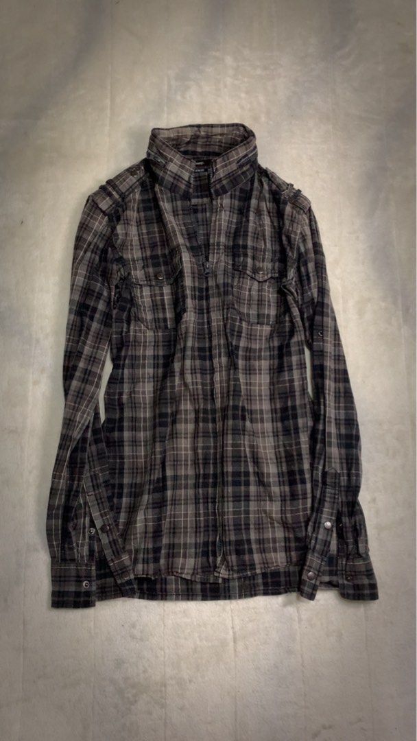 George (Category: Coats, Jackets and Outerwear) located in Aloran. Submitted by cowskin_927 (Listing ID 1464571344, Image 1). Description: George Size large 21 x 28 No flaws.