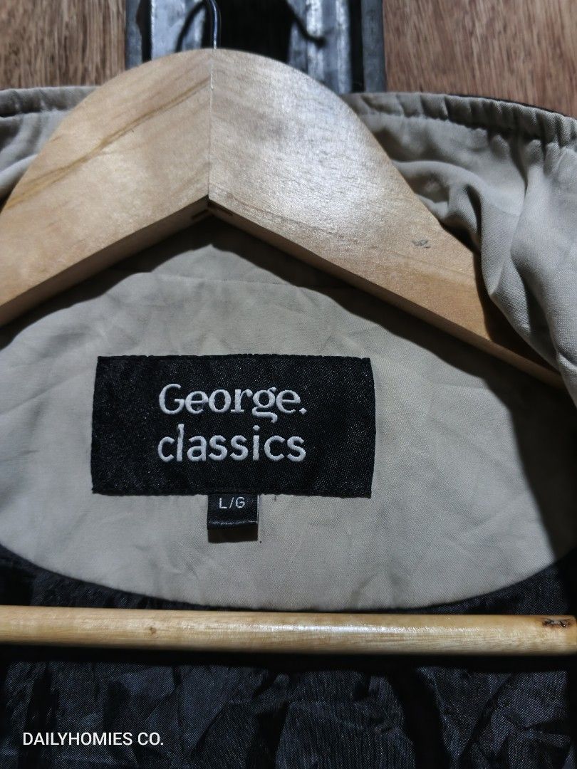 George Classics Parka Size Large UniSex (Category: Coats, Jackets and Outerwear) located in Manila. Submitted by dailyhomiescollection (Listing ID 1464724218, Image 2). Description: No Issue Need Wash Only.