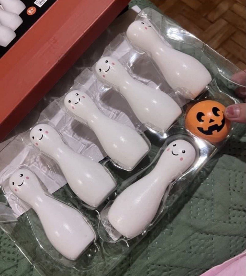 Ghost bowling Toys 🇺🇸 halloween (Category: Educational & Learning Toys) located in Paranaque City. Submitted by arianem031087 (Listing ID 1464593815, Image 2). Description: Wood.