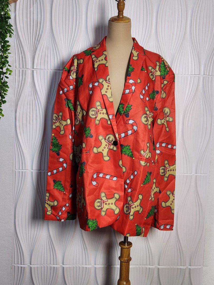 Ginger Bread Chrsitmas Outfit set (Category: Sets or Coordinates) located in Marikina City. Submitted by KanamiFinds (Listing ID 1464628831, Image 1). Description: Blazer: Length: 31 inches from shoulders width: 46 to 48 inches pants: waist: 40 to 41 inches length: 44 inches from waist.