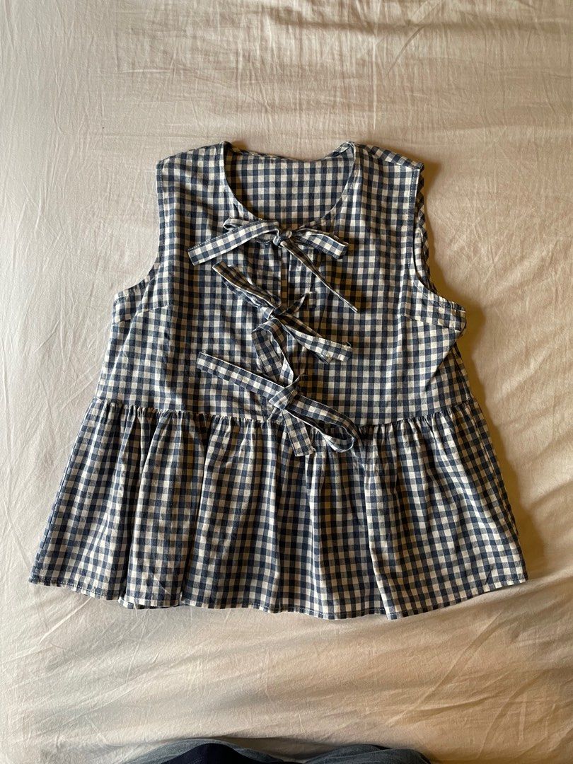 gingham peplum top (Category: Sleeveless) located in Pasig City. Submitted by whatsindscloset (Listing ID 1464610559, Image 2). Description: .