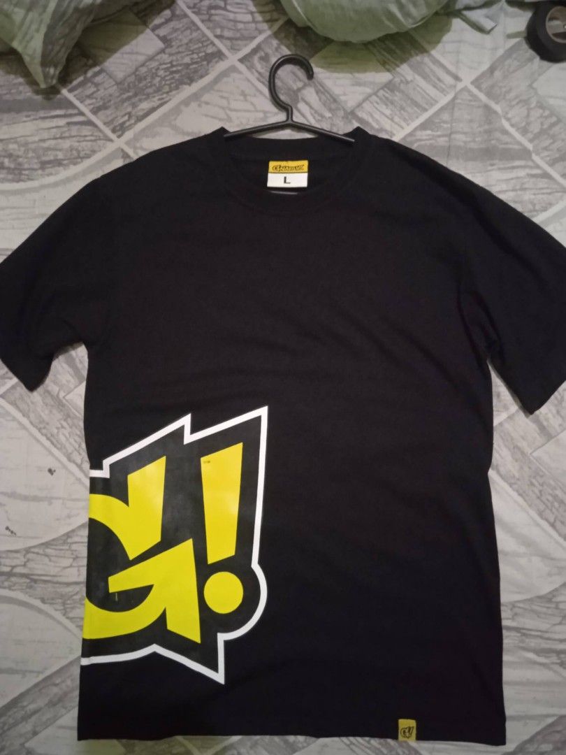 GNARLY FAIRWAYS TEE SIZE L WITH POUCH (Category: Tshirts & Polo Shirts ) located in Manila. Submitted by mmakithrift (Listing ID 1464632770, Image 1). Description: SIZE LARGE WITH POUCH !!.