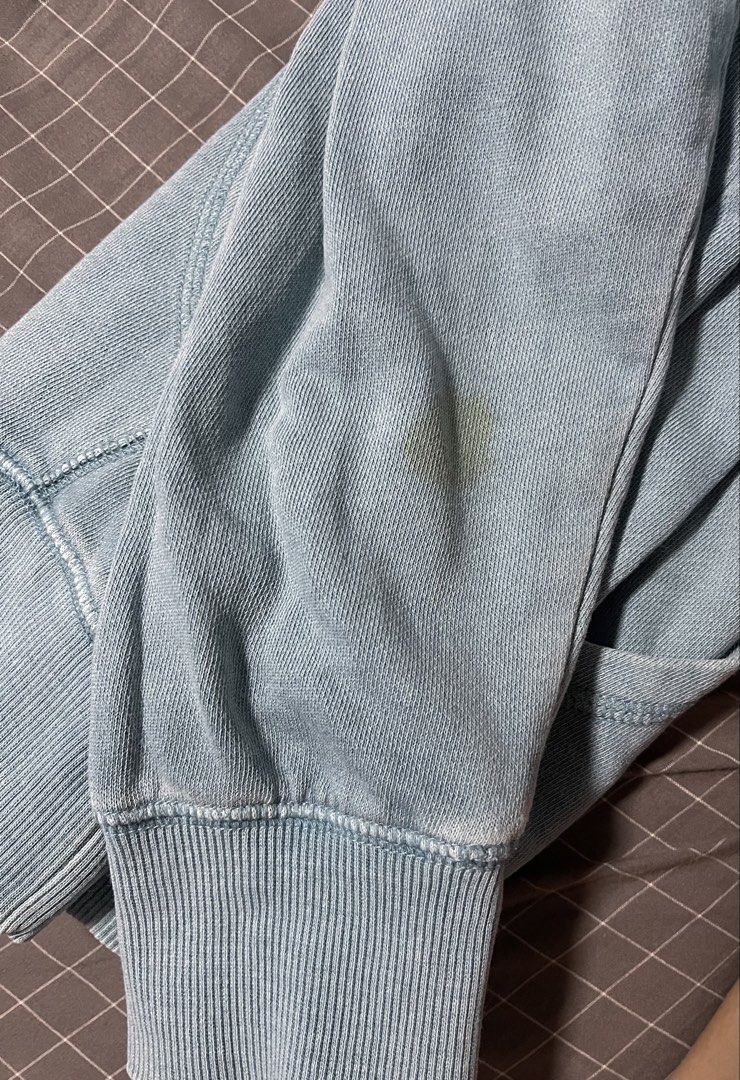 Goodfellow & Co. Blue Pullover Hoodie size M-L (Category: Coats, Jackets and Outerwear) located in Manila. Submitted by goldenprngs101 (Listing ID 1463015424, Image 3). Description: - Brand: Goodfellow & Co. - Color: Light Blue (color may vary due to lighting) - Features: Drawstring hood, raglan sleeves - Material: Soft and comfortable fabric - Style: Classic, casual, great for layering - Pair with: Jeans or shorts -Unisex Hoodie -Condition Note 