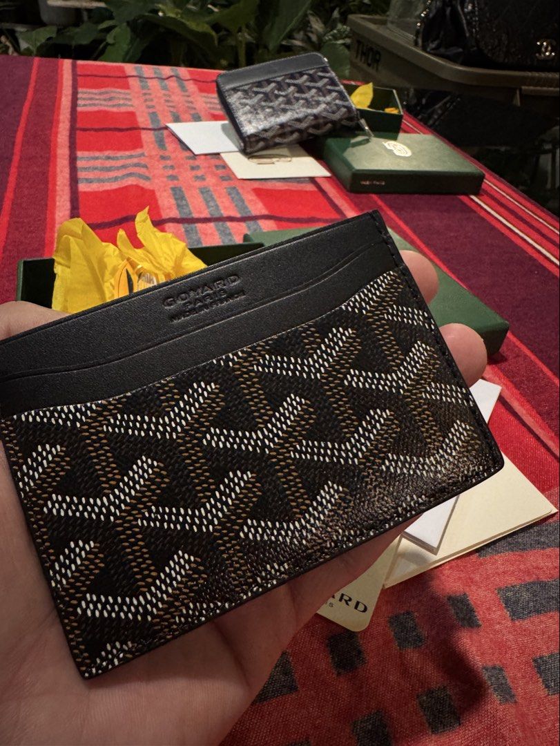 GOYARD CARD HOLDER (Category: Wallets & Card Holders) located in Makati City. Submitted by at68studios (Listing ID 1464607478, Image 2). Description: Last price posted take it or leave will not entertain asking questions and asking for last price. NO DAMAGE OR ANY ISSUES IN EXCELLENT CONDITION WITH DUSTVLOTH BOX ONLY • • • •.