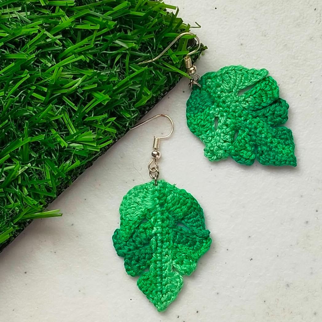 Green Crochet Leaf Earrings (Category: Earrings) located in Calamba. Submitted by kedinizin_ip (Listing ID 1464596034, Image 1). Description: - Handmade crochet earrings - Shaped like green leaves - Lightweight and comfortable to wear - Features a nice texture - Silver-toned metal hooks - Perfect for adding a pop of color - Ideal for nature lovers and everyday style - What you see is what you get.