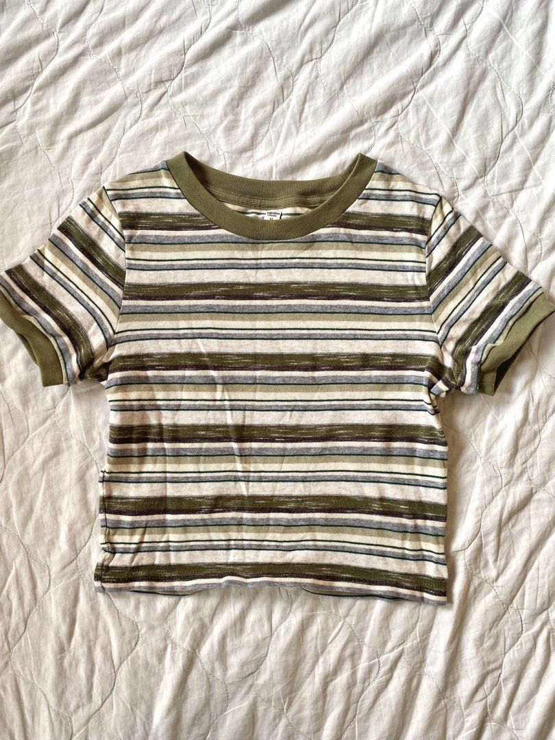 Green Striped Cropped Shirt (Category: Shirts) located in Quezon City. Submitted by viacb (Listing ID 1464671523, Image 1). Description: size xs-s mop: gcash mod: jnt/lalamove *location: quezon city .