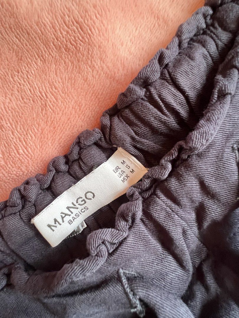 Grey Cropped Pants with Tie Waist (Category: Jeans) located in Batangas. Submitted by alaisaampa7513 (Listing ID 1464570685, Image 2). Description: - Mango Basics grey pants - Cropped length - Tie waist detail - Elasticated waistband for comfort - Relaxed fit - Ideal for casual wear.
