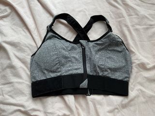 (Category: ) located in . Submitted by preloved51 (Listing ID 1464622037, Image 1). Description: .