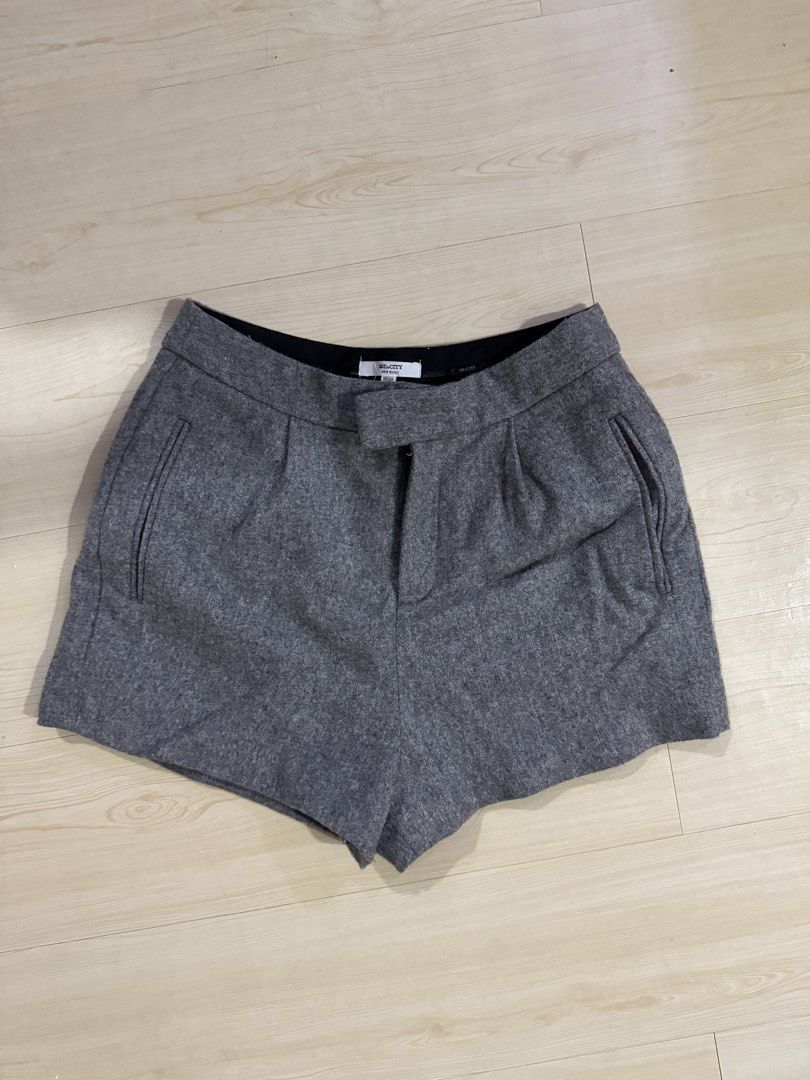 Grey Trouser Shorts (Category: Shorts) located in Rizal. Submitted by suuhhhbrinuh (Listing ID 1464705243, Image 1). Description: size 25-27 tiny shorts tried it on lang never used super high quality, may inner lining pa!.