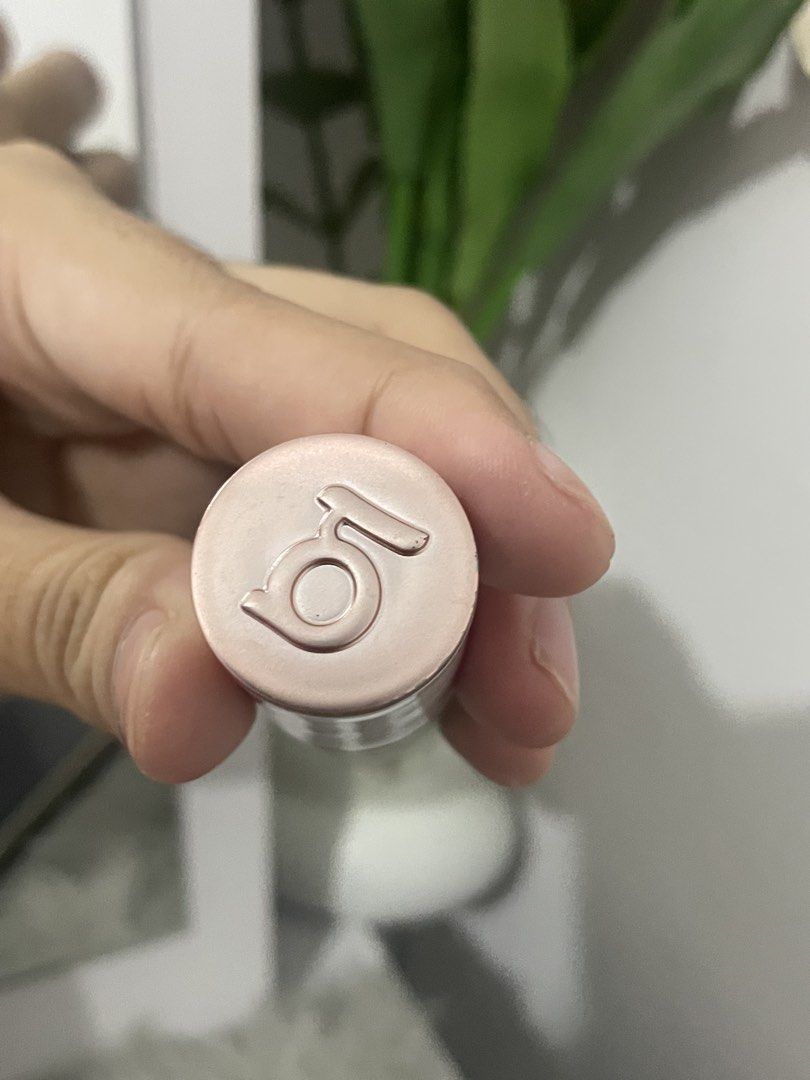 GRWM COLOR CORRECTOR (Category: Announcements) located in Bulacan. Submitted by jendeclutter_ (Listing ID 1464756138, Image 3). Description: RFS: wrong shade.